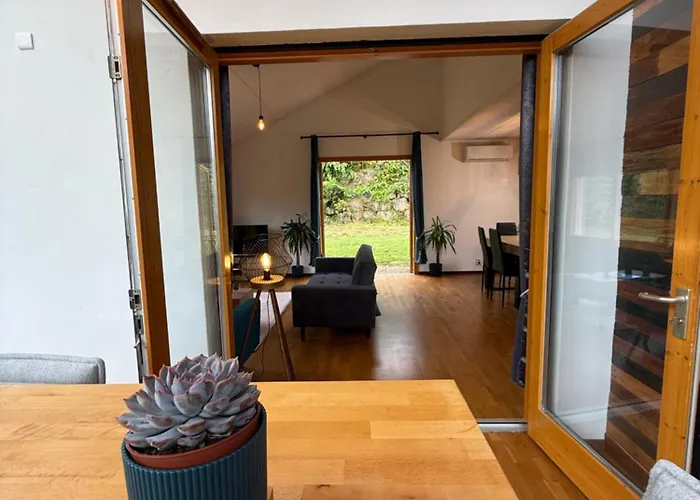 6 Personnes Dans Avec Piscine Et Tennis Вилла Lombez